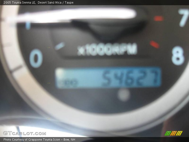 Desert Sand Mica / Taupe 2005 Toyota Sienna LE