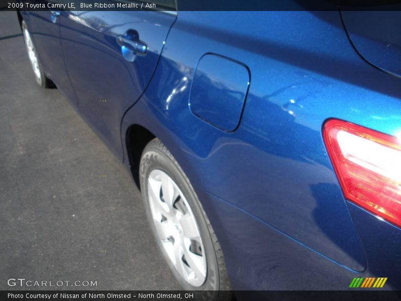 Blue Ribbon Metallic / Ash 2009 Toyota Camry LE