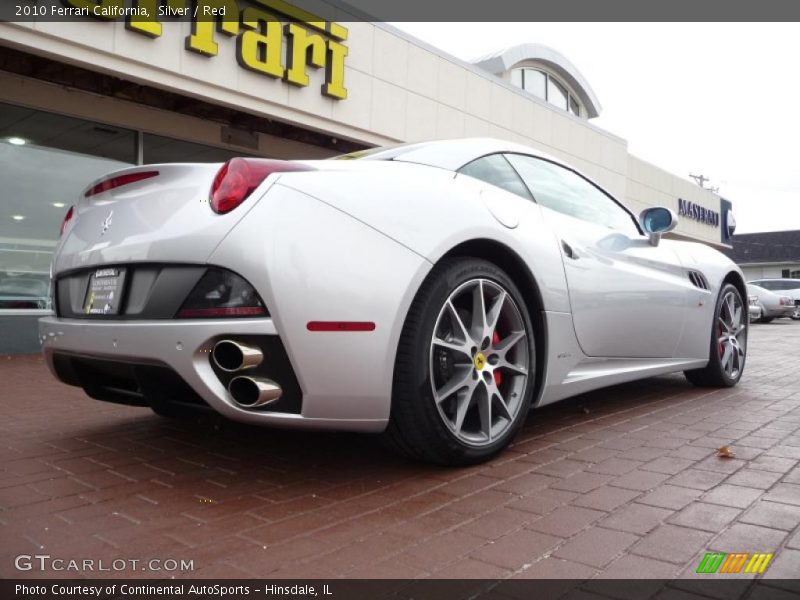 Silver / Red 2010 Ferrari California