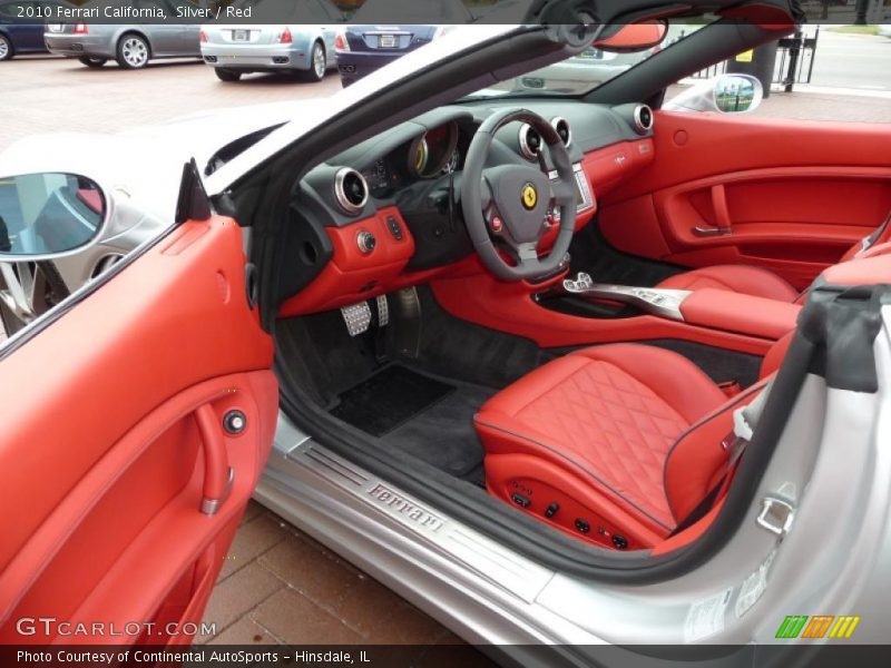 Silver / Red 2010 Ferrari California