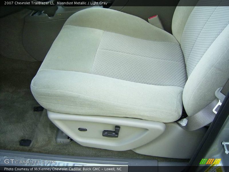 Moondust Metallic / Light Gray 2007 Chevrolet TrailBlazer LS