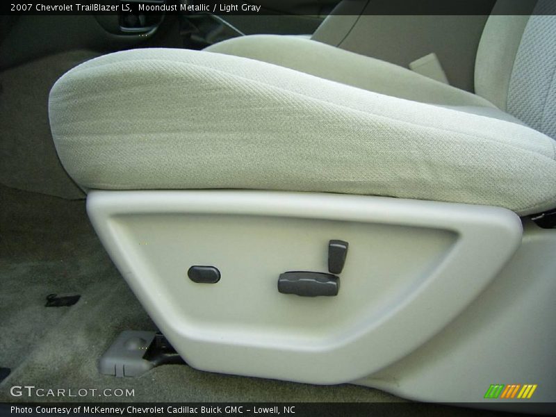 Moondust Metallic / Light Gray 2007 Chevrolet TrailBlazer LS