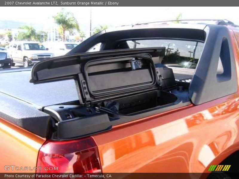 Sunburst Orange Metallic / Ebony 2007 Chevrolet Avalanche LTZ