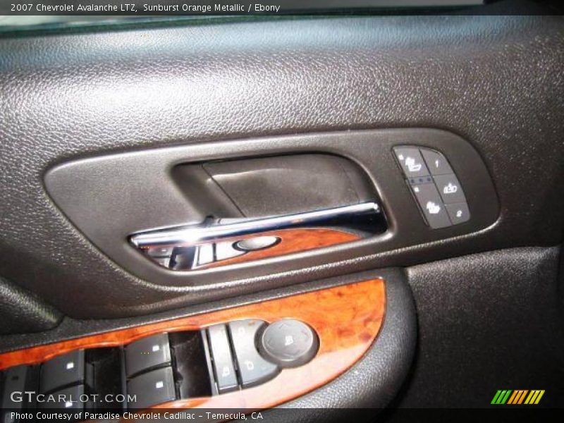 Sunburst Orange Metallic / Ebony 2007 Chevrolet Avalanche LTZ