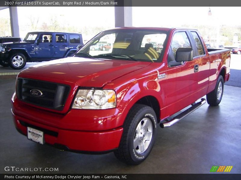 Bright Red / Medium/Dark Flint 2007 Ford F150 STX SuperCab