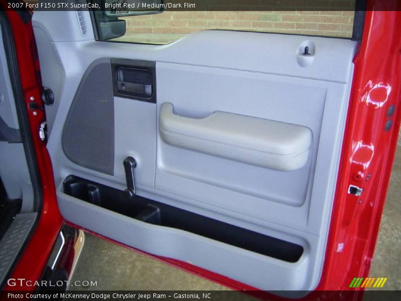 Bright Red / Medium/Dark Flint 2007 Ford F150 STX SuperCab