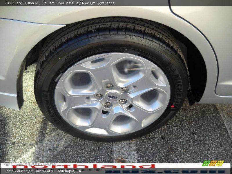 Brilliant Silver Metallic / Medium Light Stone 2010 Ford Fusion SE