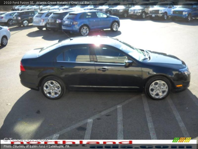 Atlantis Green Metallic / Charcoal Black 2010 Ford Fusion SE