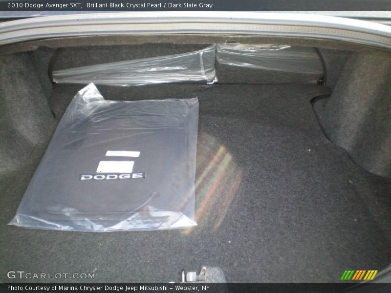 Brilliant Black Crystal Pearl / Dark Slate Gray 2010 Dodge Avenger SXT