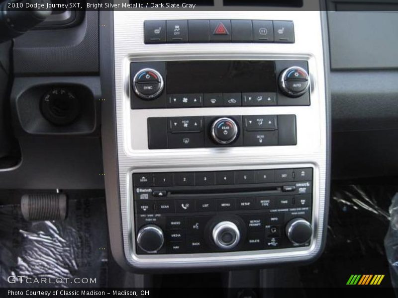 Bright Silver Metallic / Dark Slate Gray 2010 Dodge Journey SXT