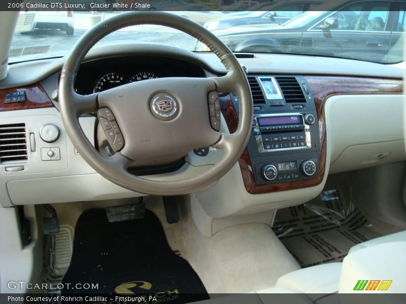 Glacier White / Shale 2006 Cadillac DTS Luxury