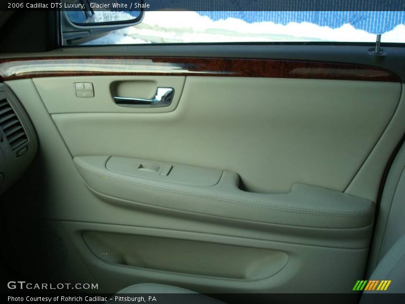 Glacier White / Shale 2006 Cadillac DTS Luxury