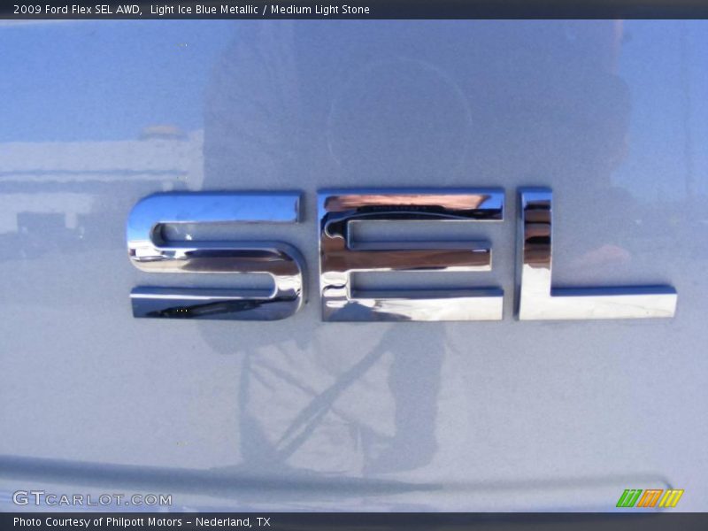 Light Ice Blue Metallic / Medium Light Stone 2009 Ford Flex SEL AWD