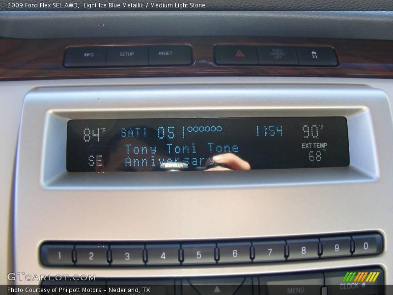 Light Ice Blue Metallic / Medium Light Stone 2009 Ford Flex SEL AWD