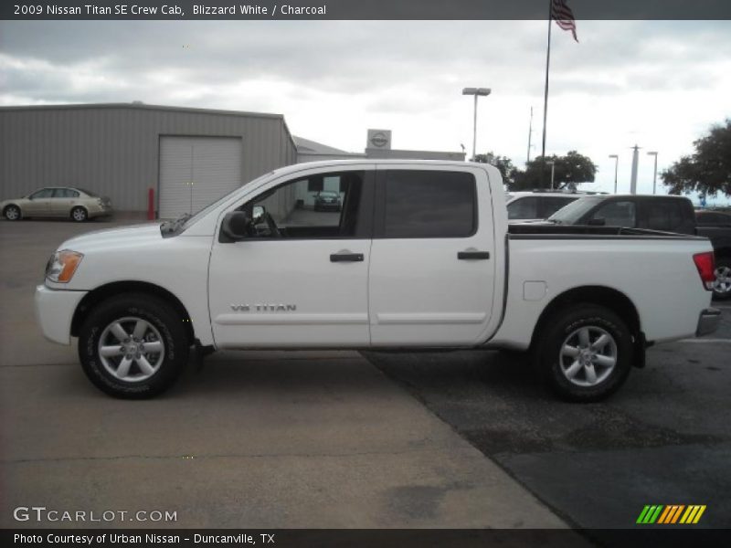 Blizzard White / Charcoal 2009 Nissan Titan SE Crew Cab