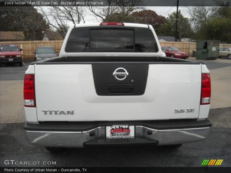 Blizzard White / Charcoal 2009 Nissan Titan SE Crew Cab