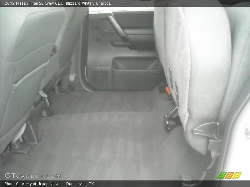 Blizzard White / Charcoal 2009 Nissan Titan SE Crew Cab