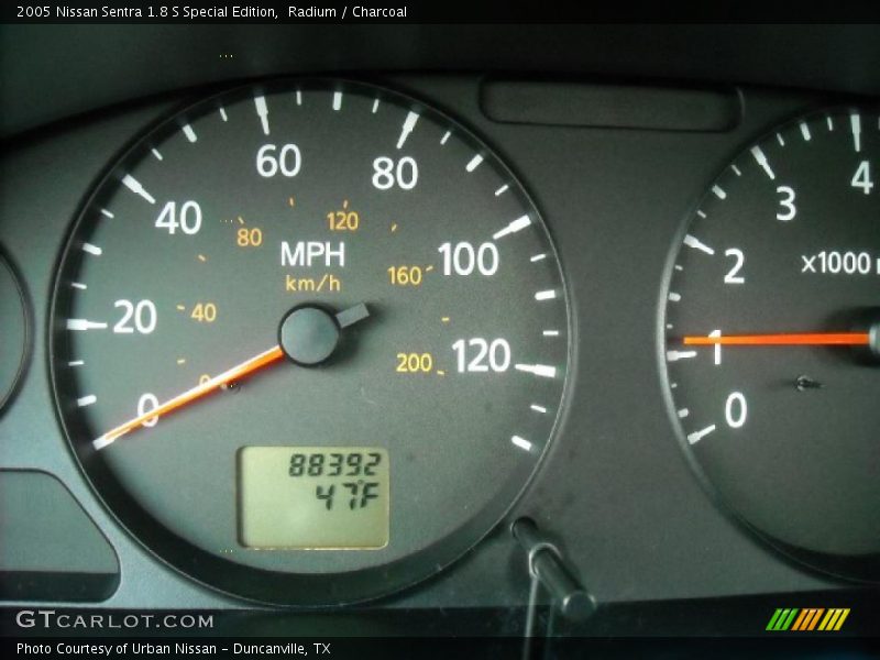 Radium / Charcoal 2005 Nissan Sentra 1.8 S Special Edition