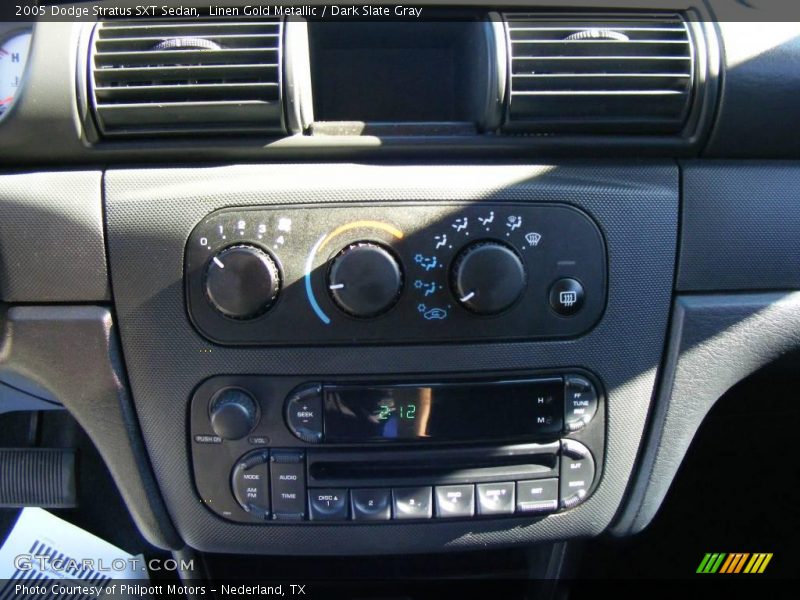 Linen Gold Metallic / Dark Slate Gray 2005 Dodge Stratus SXT Sedan