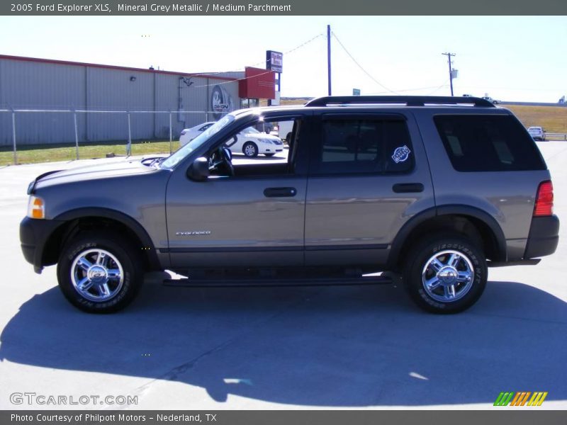 Mineral Grey Metallic / Medium Parchment 2005 Ford Explorer XLS