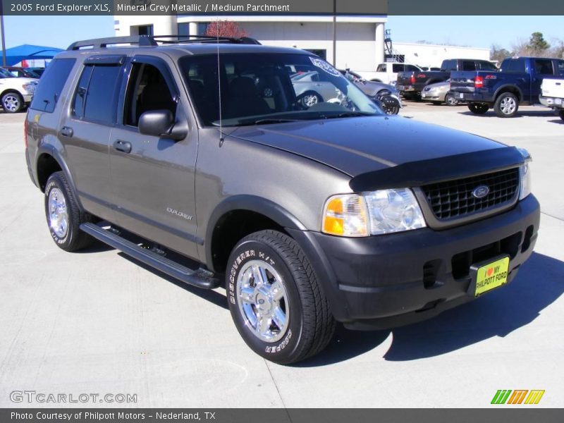 Mineral Grey Metallic / Medium Parchment 2005 Ford Explorer XLS