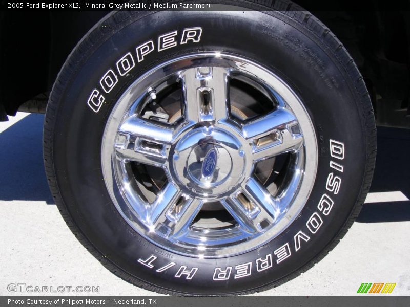 Mineral Grey Metallic / Medium Parchment 2005 Ford Explorer XLS