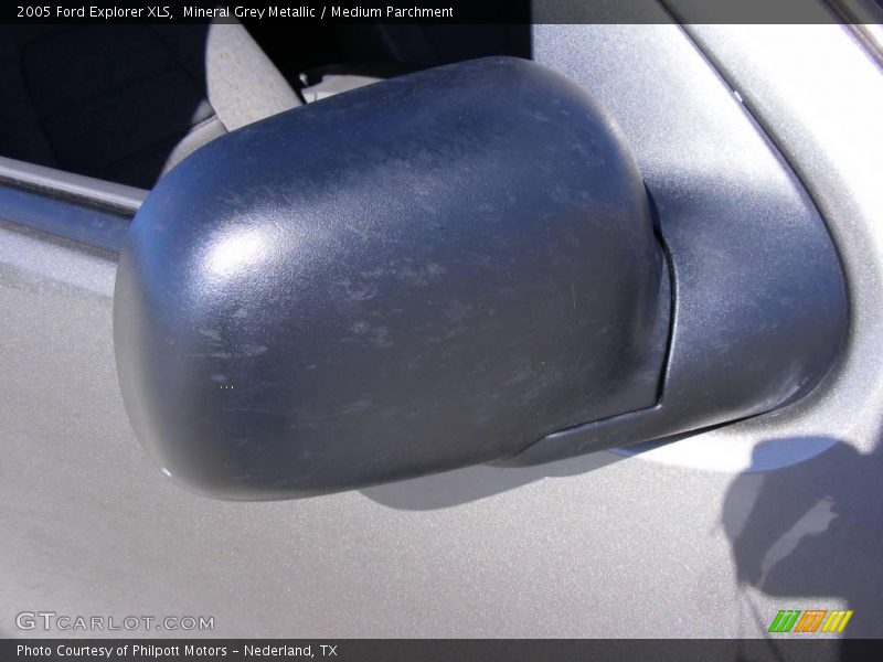 Mineral Grey Metallic / Medium Parchment 2005 Ford Explorer XLS