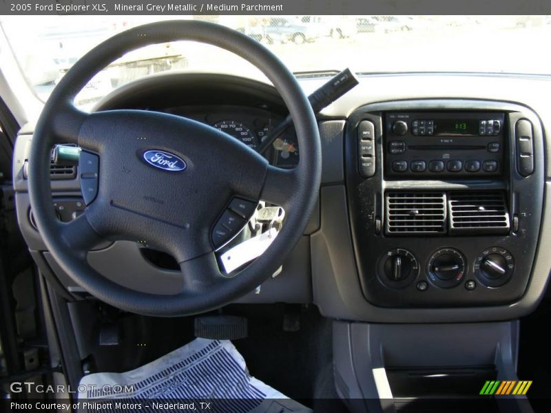 Mineral Grey Metallic / Medium Parchment 2005 Ford Explorer XLS