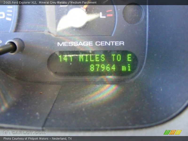 Mineral Grey Metallic / Medium Parchment 2005 Ford Explorer XLS