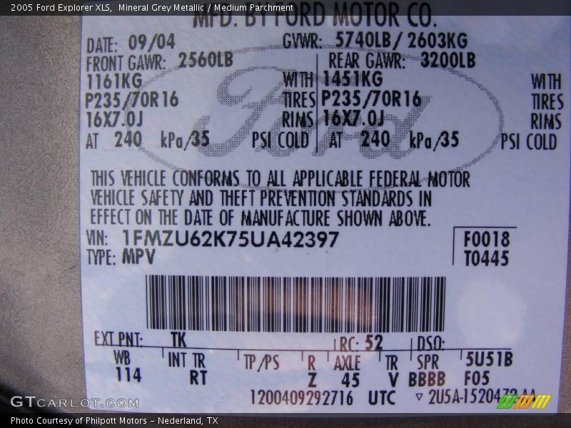 Mineral Grey Metallic / Medium Parchment 2005 Ford Explorer XLS