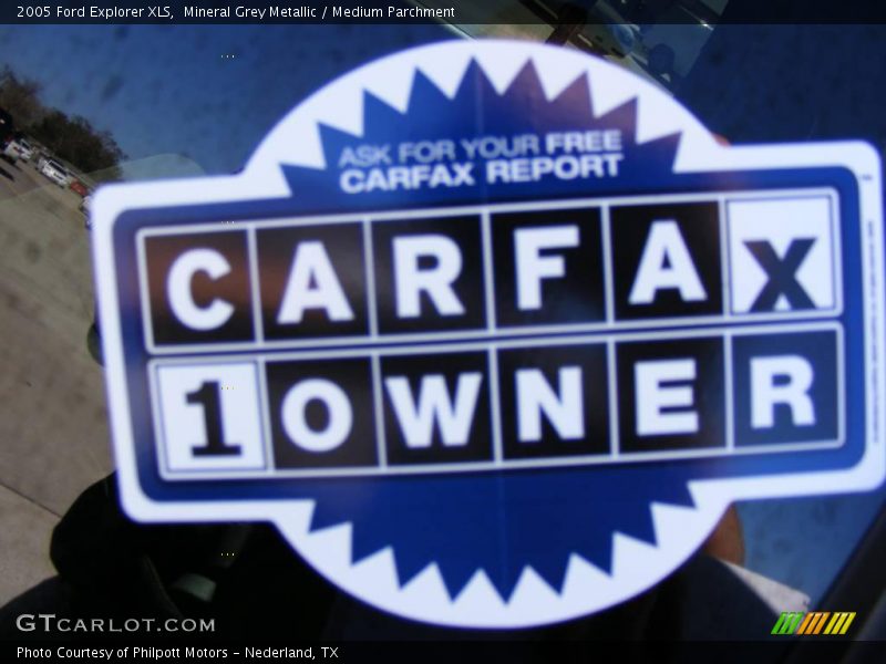 Mineral Grey Metallic / Medium Parchment 2005 Ford Explorer XLS