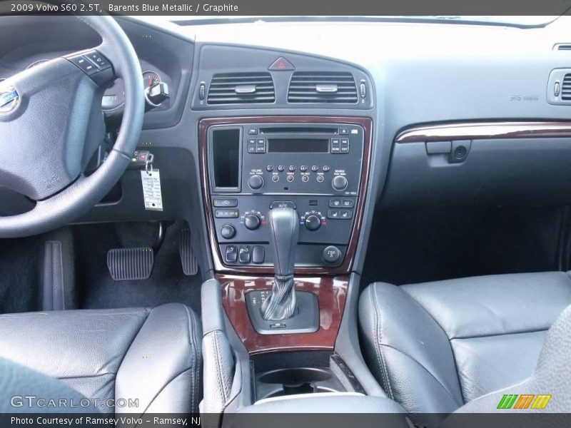 Barents Blue Metallic / Graphite 2009 Volvo S60 2.5T