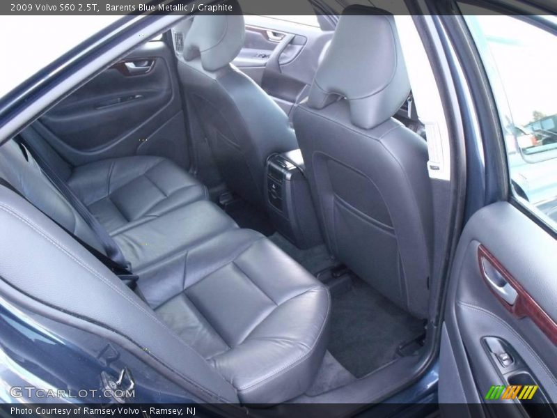 Barents Blue Metallic / Graphite 2009 Volvo S60 2.5T