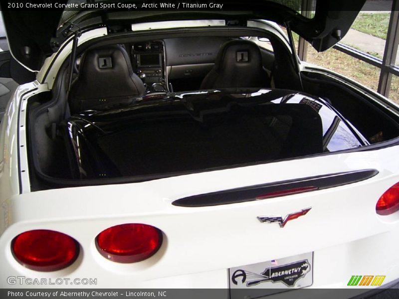 Arctic White / Titanium Gray 2010 Chevrolet Corvette Grand Sport Coupe