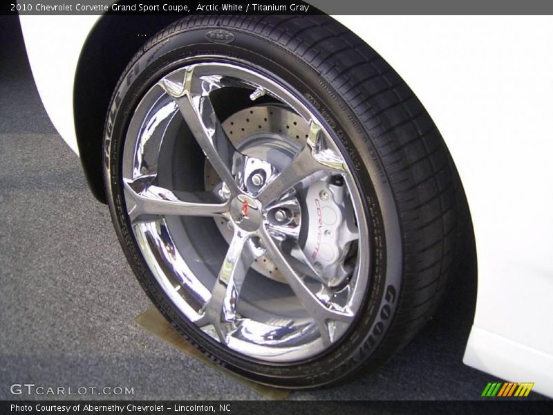 Arctic White / Titanium Gray 2010 Chevrolet Corvette Grand Sport Coupe