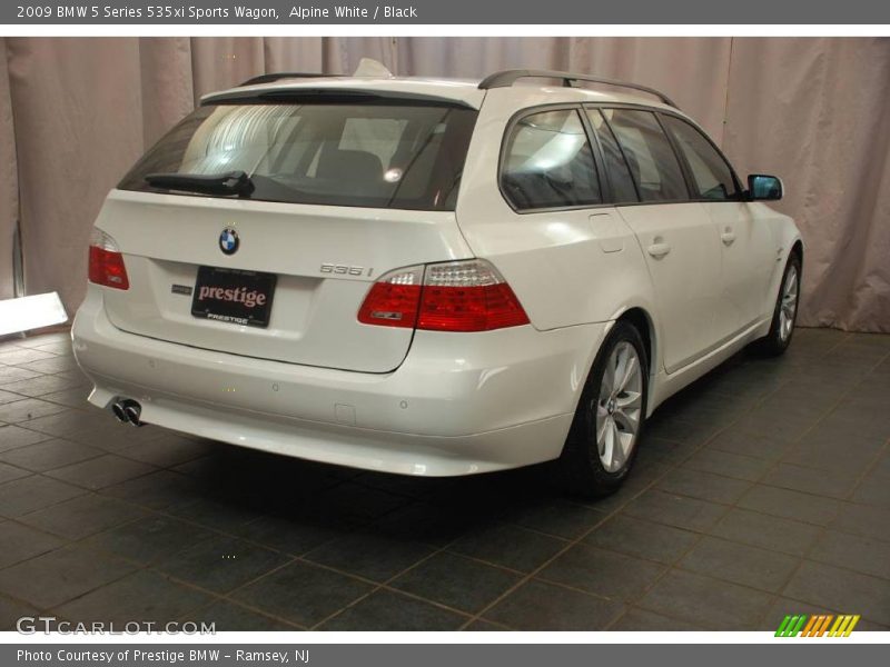 Alpine White / Black 2009 BMW 5 Series 535xi Sports Wagon