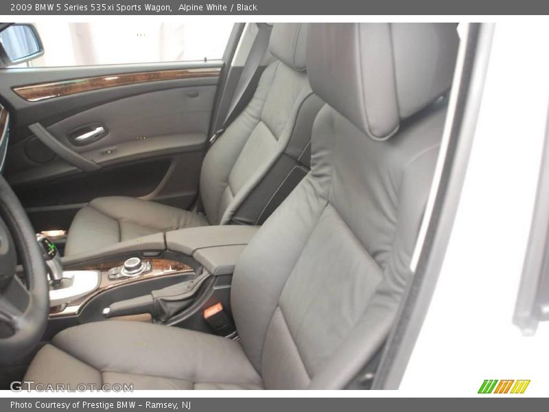 Alpine White / Black 2009 BMW 5 Series 535xi Sports Wagon