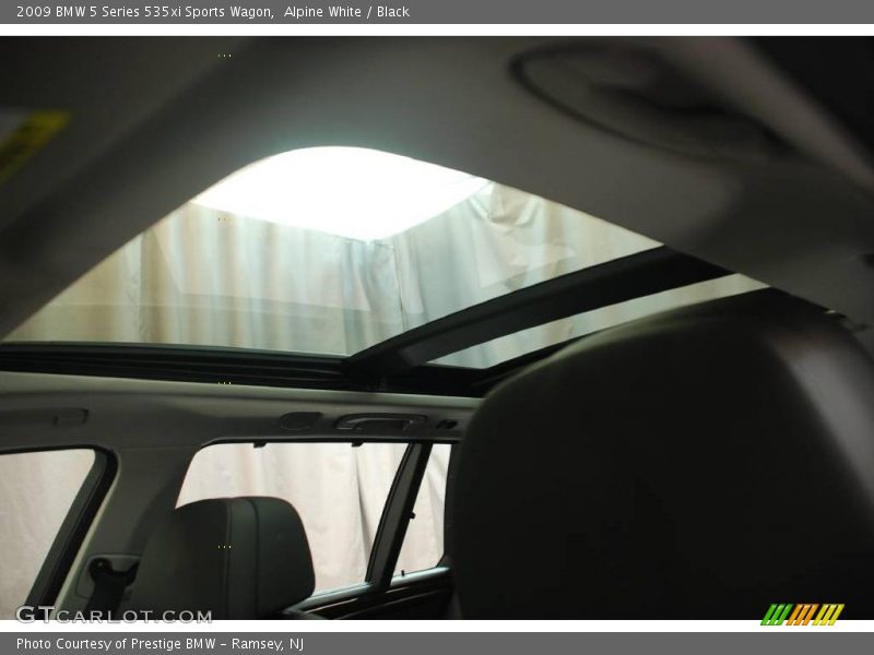 Alpine White / Black 2009 BMW 5 Series 535xi Sports Wagon