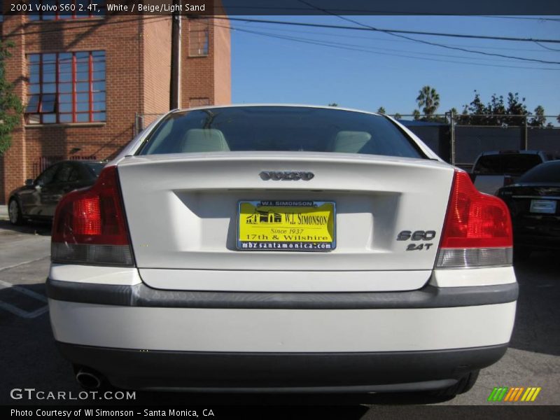 White / Beige/Light Sand 2001 Volvo S60 2.4T