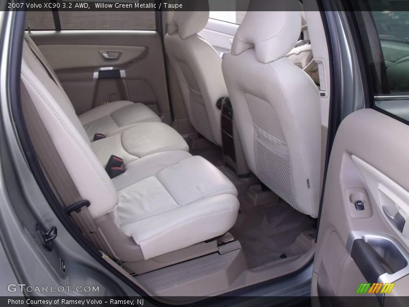 Willow Green Metallic / Taupe 2007 Volvo XC90 3.2 AWD