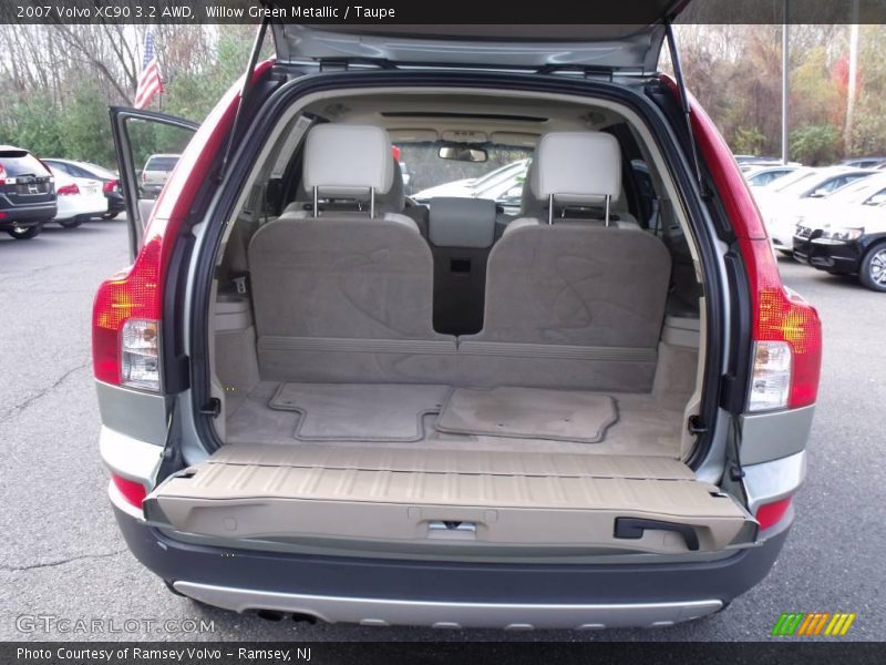 Willow Green Metallic / Taupe 2007 Volvo XC90 3.2 AWD
