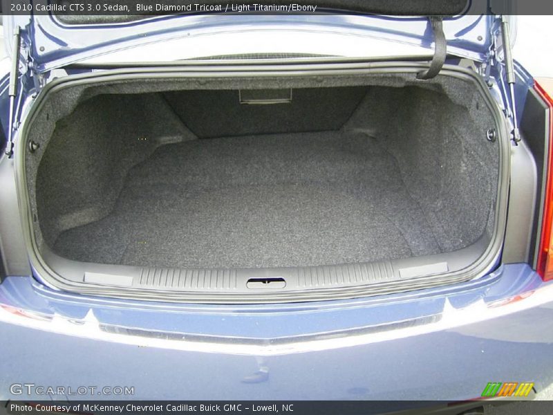 Blue Diamond Tricoat / Light Titanium/Ebony 2010 Cadillac CTS 3.0 Sedan