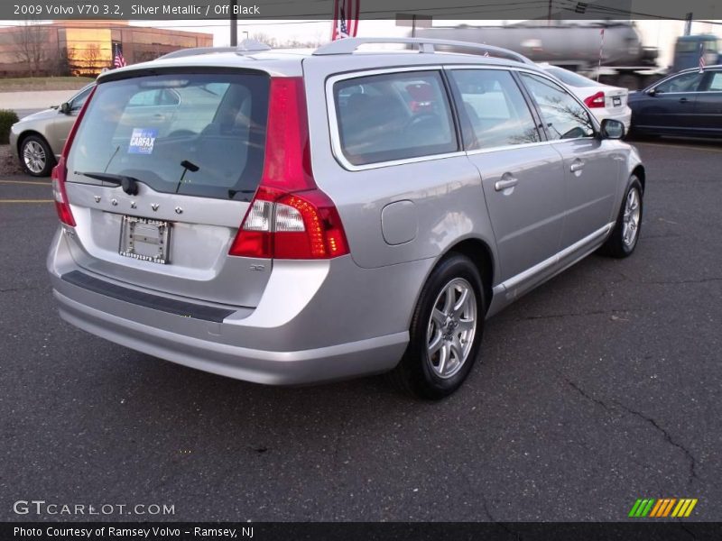 Silver Metallic / Off Black 2009 Volvo V70 3.2