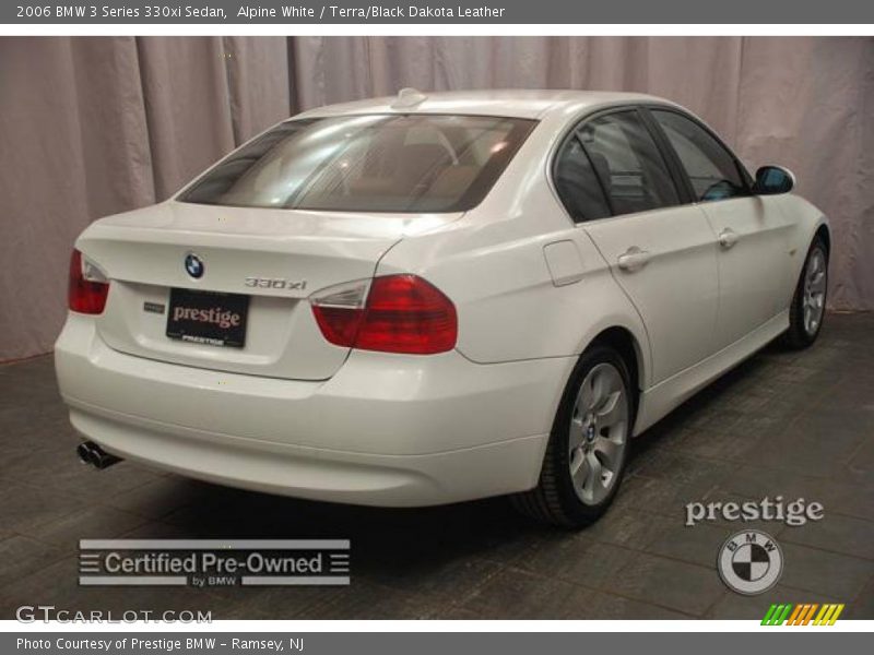 Alpine White / Terra/Black Dakota Leather 2006 BMW 3 Series 330xi Sedan