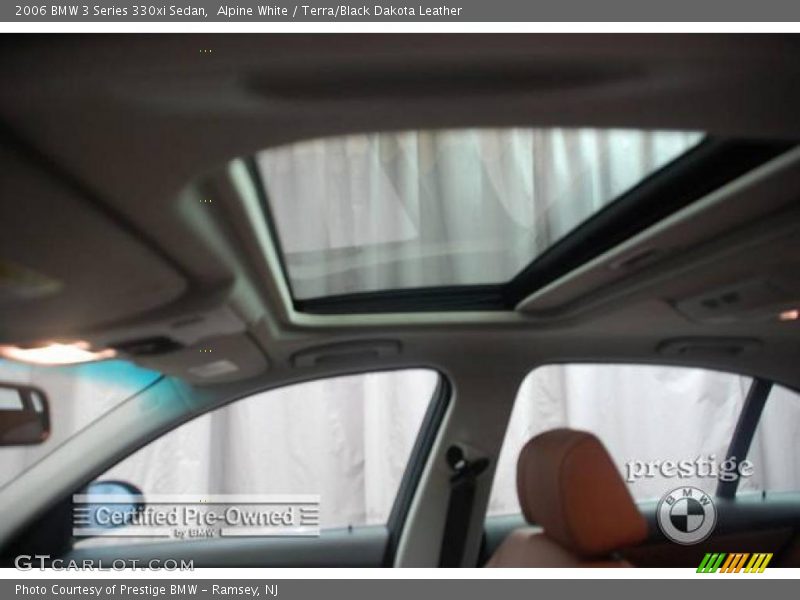 Alpine White / Terra/Black Dakota Leather 2006 BMW 3 Series 330xi Sedan