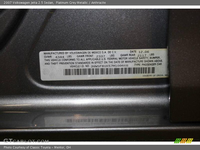 Platinum Grey Metallic / Anthracite 2007 Volkswagen Jetta 2.5 Sedan