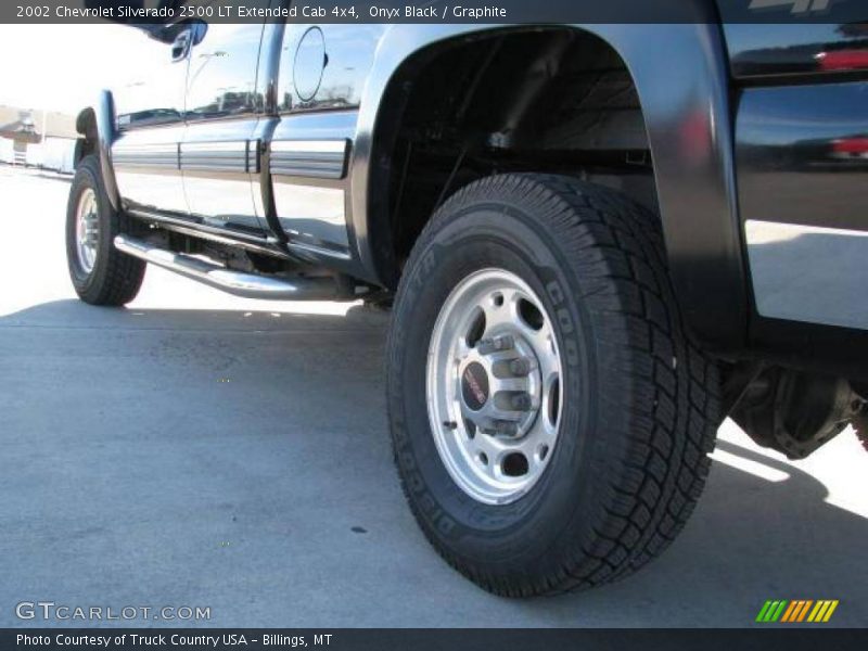 Onyx Black / Graphite 2002 Chevrolet Silverado 2500 LT Extended Cab 4x4