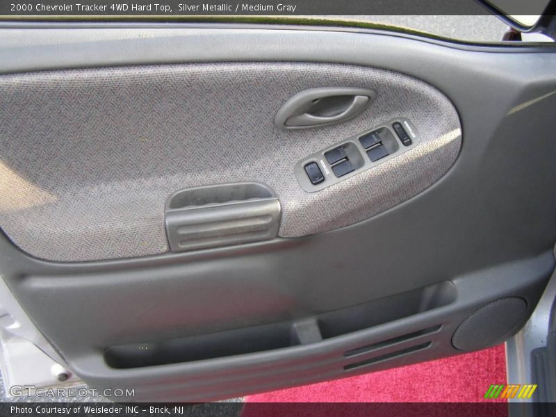 Silver Metallic / Medium Gray 2000 Chevrolet Tracker 4WD Hard Top