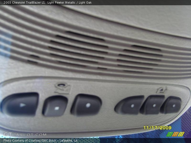 Light Pewter Metallic / Light Oak 2003 Chevrolet TrailBlazer LS