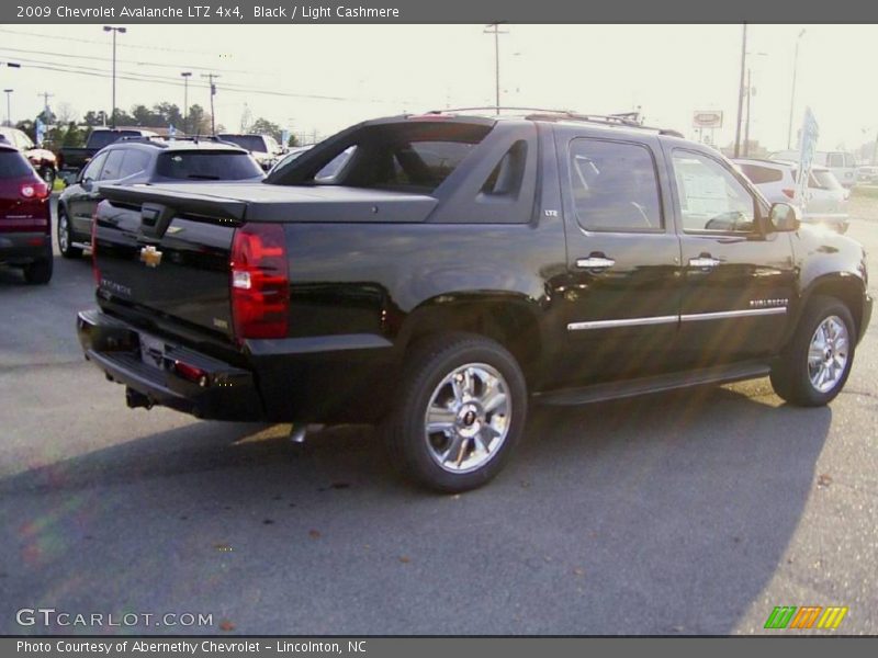 Black / Light Cashmere 2009 Chevrolet Avalanche LTZ 4x4